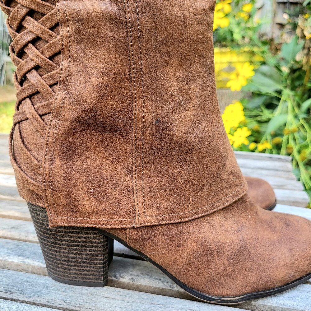 Fergalious "Tootsie" Brown Zip-up Boots - Size 10M